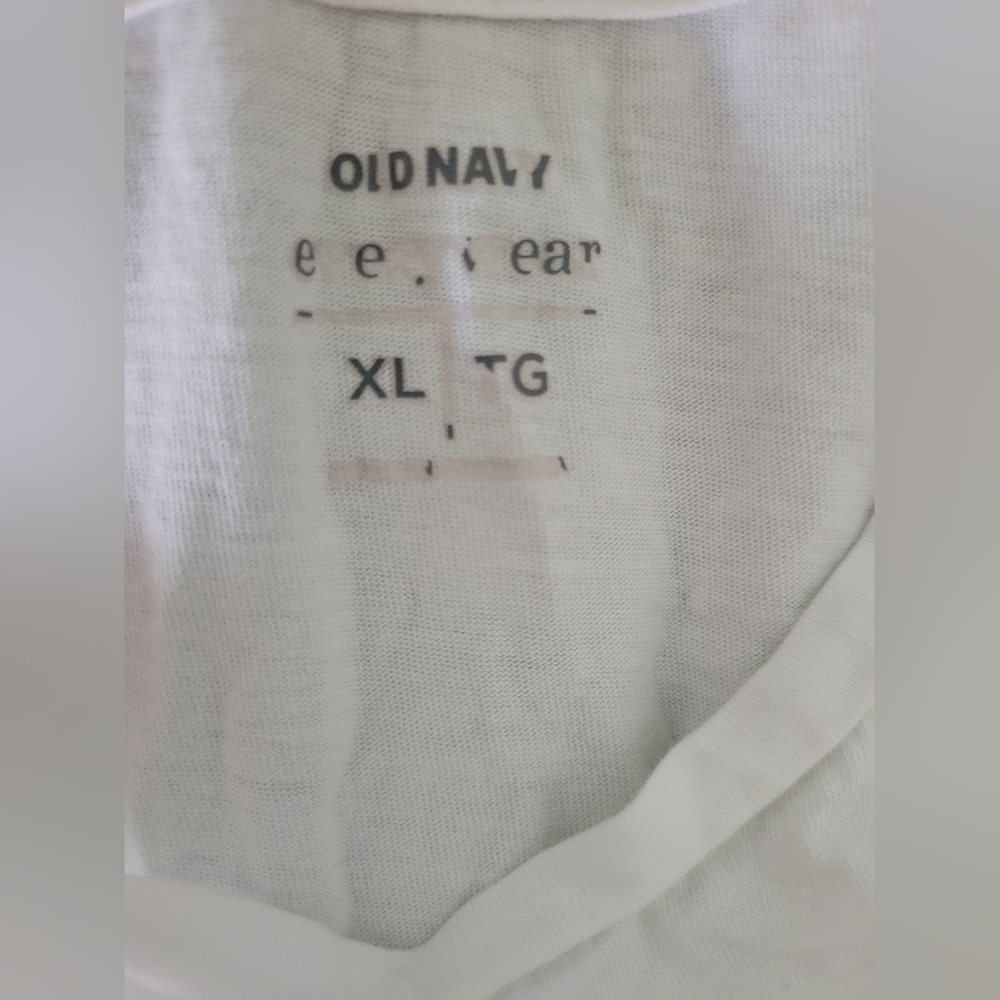 Old Navy Women's Lost the List Tropical Santa Tee Size XL - Picture 3 of 5